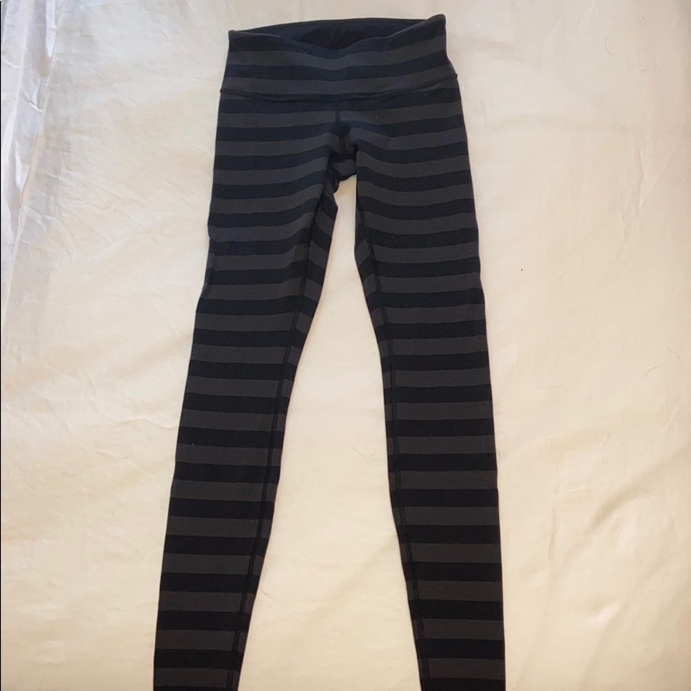 Lululemon grey/black stripe leggings